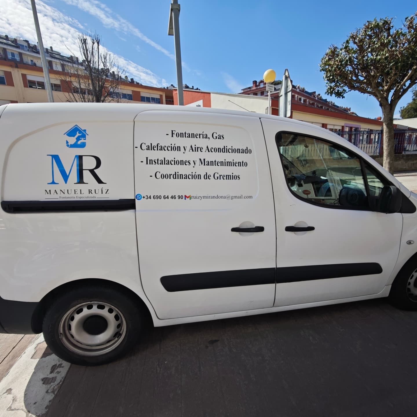 Rotulacion de vehículos pack estándar Vinilo parcial